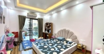 CHỦ NHỜ BÁN GẤP NHÀ MẶT NGÕ DỊCH VỌNG, DÂY XÂY, NGÕ THÔNG KINH DOANH, 40M2 CHỈ NHỈNH 5TỶ