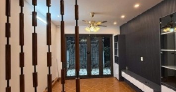 NGUYỄN KHANG - DÂN XÂY - NGÕ 3M - 50M RA PHỐ 32m2 5 tầng mặt tiền 4m Giá 10.8 tỷ
