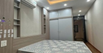 PHÙNG CHÍ KIÊN -  2 THOÁNG - TẶNG FULL NỘI THẤT Dt 30m2 5 tầng mt 3.2m Giá 8.5 tỷ