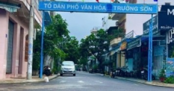 Bán nhanh nhà Mặt Tiền Phan Vinh cách biển chỉ 500m đối lưng bách hóa xanh , sát bên chợ bình tân 
Ngang 5.02 nở hậu nhẹ 5.03m  diện tích 97.5m2 
Có nhà 2 tầng cũ trên đất 
Phù hợp xây căn hộ , khu cán bộ - đường hiện trạng 12m 
Giá chỉ 9.5 tỷ 
Có thương lượng
