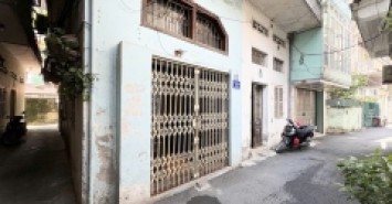 Hồng mai bán 60M tặng nhà lô góc ô tô vào nhà hai bà trưng