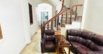 Bán nhà Vũ tông Phan 3,5 tỷ nhà 3 tầng - Lô góc 30m ra mặt phố