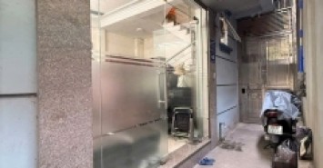 Nhỉnh 4 tỷ bán nhà tân mai nguyễn chính 5 tầng dân xây cách phố 50M hoàng mai