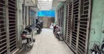 Giảm gần nửa tỷ cần bán nhà giáp nhị 5 tầng long lanh VF3 đỗ cửa hoàng mai