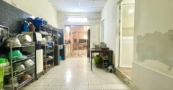 ♥ Nhà Hoàng Diệu gần Chợ Mới, 99m2, ngang 5.7 vuông , 2.65 tỷ