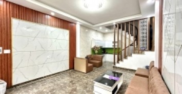Đẹp như tranh vẽ Yên Hòa, ô tô đỗ cửa 46m2 5T vài bước ra phố 7.65 tỷ