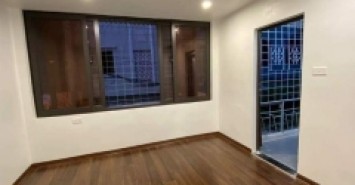 Siêu phẩm mặt phố Hoàng Quốc Việt! Chỉ 320tr/1m2, đường 2 làn, vỉa hè đá bóng, 160m2, MT 10m.