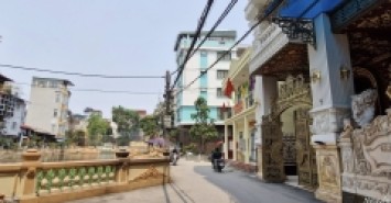 BÁN NHÀ HOÀNG QUỐC VIỆT CẦU GIẤY LÔ GÓC 3 MẶT NGÕ  NGÕ Ô TÔ THÔNG KINH DOANH THANG MÁY 21 TỶ