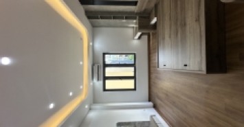 Bán nhà phố Vũ Tông Phan 6 tầng lô góc, thang máy, gara, chỉ 10,2 tỷ.