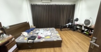 Bán nhà đại đồng 5 tầng dân xây phân lô ô tô tránh vào nhà hoàng mai