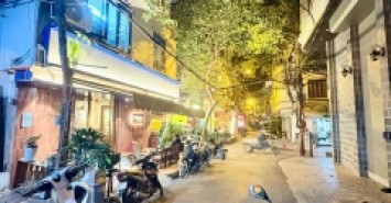 Bán Nhà Võ Văn Dũng 21m2. 3 tầng. mặt tiền 4.5m. giá 11 Tỷ Đống Đa Hà Nội