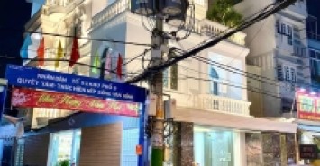 Biệt Thự 2 MT 31 Nguyễn Văn Khối, Phường 11, Gò Vấp, MT 10m, 7,5x18m, Cn 130 m2, trệt 4 lầu, ST, 10PN, 11WC, Phòng Massage, Phòng thờ, Thang máy, Full nội thất, 30 tỷ TL
