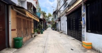 BÁN NHÀ - BÌNH TRỊ ĐÔNG - BTĐA - 36M2 - NHÀ 3 TẦNG MỚI - HẺM XE HƠI 5M THÔNG - GIÁP TÂN PHÚ - CHỈ HƠN 3 TỶ