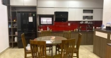 VIP Khương Trung nhà thoáng sáng, gần phố, DT42m2 x 4tầng, MT5.2m, giá 3.9 tỷ.