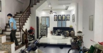 Bán nhà chính chủ Phố Nguyễn Quý Đức 60m2 nhà 6 tầng oto vào nhà chỉ hơn 9 tỷ