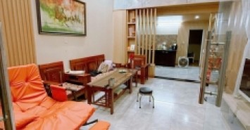 ♣ Góc Kiệt Điện Biên Phủ thông Lê Độ, 63m2, 2 tầng đẹp, 3PN, sân rộng,4.15 tỷ