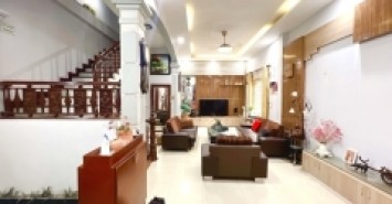 Bán nhà Tôn Thất Tùng, ngõ nông, ôtô vào nhà, kinh doanh, DTXD45m2x5T. 7,5 tỷ. 0338080356