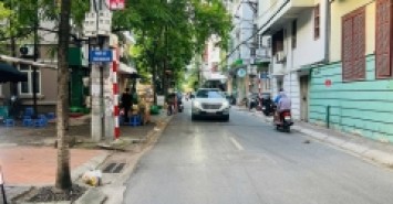 BÁN NHÀ NGHĨA ĐÔ CẦU GIẤY PHÂN LÔ Ô TÔ VÀO NHÀ KINH DOANH VĂN PHÒNG- SPA 5 TẦNG  44M 17 TỶ