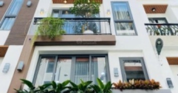 Cần bán nhà cấp 2, diện tích 150m2 tiện kinh doanh hoặc cho thuê giá 3 tỷ 500
