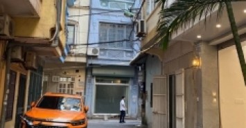 Nhà đẹp sát phố Trần Duy Hưng, ngõ to như phố, ô tô vào nhà, 51m2, 13.5 tỷ