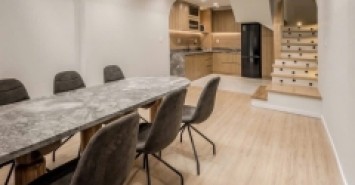 Bán Nhà Hẻm Xe Hơi Phan Xích Long, 40m2 5 Tầng Chỉ Hơn 7 Tỉ