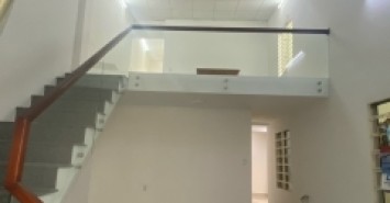 ♥ Nhà Nguyễn Tất Thành gần Ông Ích Khiêm 105m2, Ô tô đậu cửa, cách đường 50m