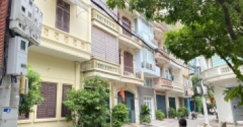 bán gấp phân lô Cầu Giấy, vỉa hè ô tô dừng đỗ, 12.9 tỷ.