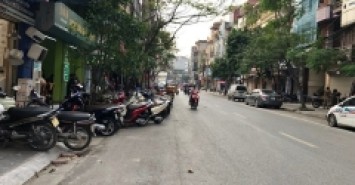 Tập thể tầng 1 Phương mai, kinh doanh tấp lập 65m, ô tô,ở và cho thuê đẹp.