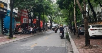 TRUNG KÍNH - LÔ GÓC ❌ NGÕ THẲNG - THÔNG - RỘNG