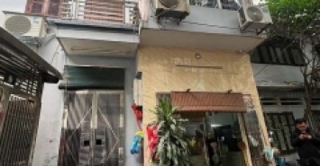 BÁN NHÀ VĂN CHƯƠNG ĐỐNG ĐA NGÕ NÔNG GẦN PHỐ CỰC THOÁNG SÁNG CHỈ VIỆC SÁCH VA LI VỀ Ở 4 TỶ