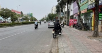 Bán nhà mặt phố Nguyễn Văn Cừ Hồng Tiến, vị trí vip, cho thuê 40tr, 90m*4 tầng,23 tỷ