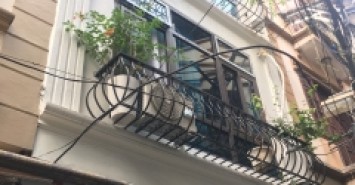Bán nhà Láng Hạ ô tô đỗ, 20m ra Phố, móng 9 tầng, DT 50M X 4T, GIÁ 7.8 TỶ,Đẹp ở luôn.