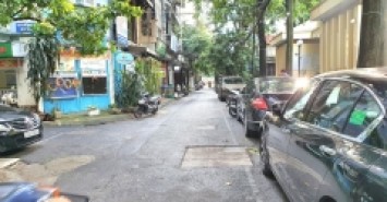 Bán nhà Nguyên Hồng, Đống Đa, 50m2, MT 4m, Kinh Doanh, ô tô tránh, giá 11tỷ.