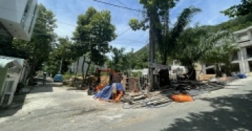 BÁN ĐẤT KHU BIỆT THỰ VIỆT ANH - VỊ TRÍ PHONG THỦY . Số 2 ViBa ???? Diện tích: 4,65m x 12m =67m(có 40 thổ cư )???? Đường rộng 7 mét 2 xe hơi tránh nhau.