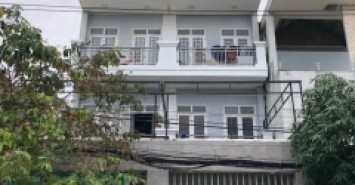 chính chủ cần bán căn hộ dịch vu tô ngọc vân q12 dt 8x20 giá 11ty700 tr