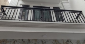 BÁN NHÀ NGỌC LÂM 68M 5 TẦNG GARA Ô TÔ 7 CHỖ THANG MÁY NGÕ THÔNG CHỈ 6 TỶ 5