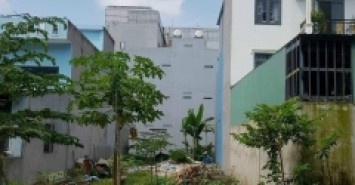 chính chủ bán đât ngay ngẫ tư vườn làiq12 tp hcm dt 4x26 giá 3ty250 trđườn xe 7 chổ