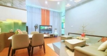 Chỉ 4.6 tỷ nhà 40m x 5T Hoàng Quốc Việt, Cầu Giấy, nhà đẹp, lô góc, nhiều tiện ích