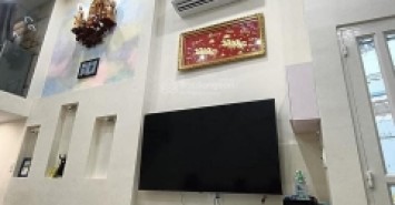 Bán nhà riêng chính chủ đường Phạm Văn Hai, Q. Tân Bình , môi giới hoa hồng 0,5%. LH 0908869186
