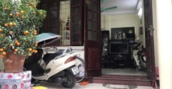 Nhà đẹp Thái thịnh nhà chủ tự xây, vị trí trung tâm, đương ô tô tránh, kinh doanh đỉnh