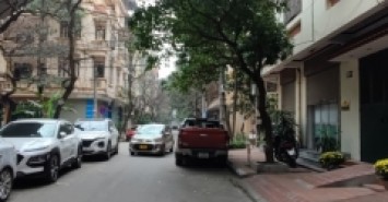 BÁN NHÀ  ĐẠI CỒ VIỆT 5 TẦNG MẶT TIỀN 5 M 3 LÀN XE VỈA HÈ KINH DOANH BẤT CHẤP  CHỈ 8 TỶ HƠN