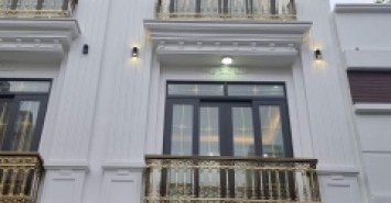 Bán nhà phân lô khu Tây Trung Hành 4 tầng mới view nhìn công viên GIÁ chỉ 4.3 tỉ