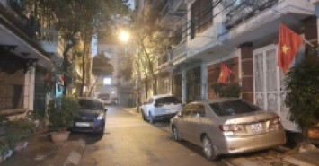 Bán gấp nhà Văn Cao 48m2, 5 tầng, 12 tỷ 9 - Nhà đẹp phân lô, vỉa hè, ô tô tránh