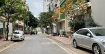 Bán đất tái định cư X6 Thạch Bàn, vỉa hè 4m, sát hồ Ben, 61m MT5.5m, 9 tỷ
