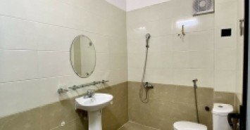 BẤN NHÀ TƯ ĐÌNHÔ TÔ ĐỖ CỔNG