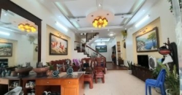 Tôi Cần Bán Nhà Dịch Vọng, Tự Xây Dựng, Khung Cột Chắc, Bền Đẹp. Cách 1 Nhà Ra Phố. 48m, 5.89 Tỷ