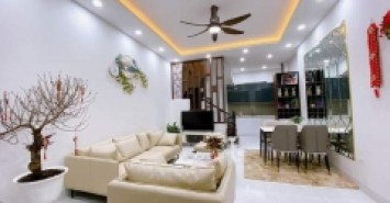 Mỹ Đình 1 lô góc 37.2m2 Tặng Nội Thất ở ngay, 5 tầng giá 4.3 tỷ