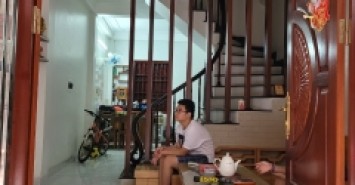 TRUNG TÂM CẦU GIẤY - NHÀ ĐẸP Ở LUÔN 5 TẦNG - 3 NGỦ - ĐỦ CÔNG NĂNG. 3.55 TỶ.