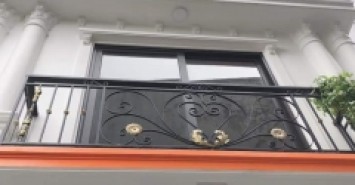 Nhà đẹp Phú Diễn 36,8m2 ngõ nông 10 ô tô 5 tầng 4 ngủ ở ngay 3.8tỷ