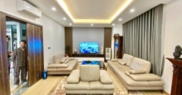Bán nhà phố Hoàng Cầu - Đống Đa,5 tầng thang máy, MT 12m, ngõ to như phố, kinh doanh, văn phòng cực tốt.